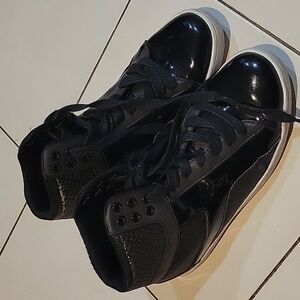 Pastry pop tart dance (hip hop)sneakers